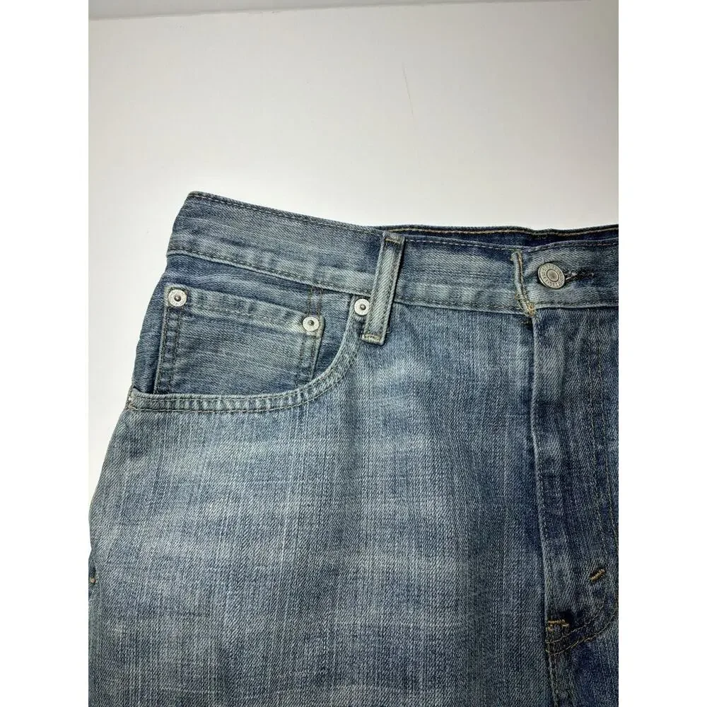 Levis from comfortable loose